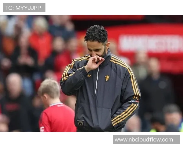 曼联队医团队球员伤病频发,阿莫林零伤停背后的科学训练方法解析